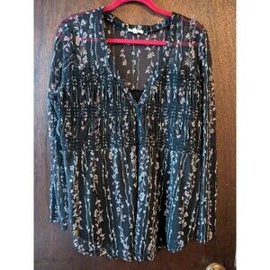 Maurices 1x Chiffon Floral Top